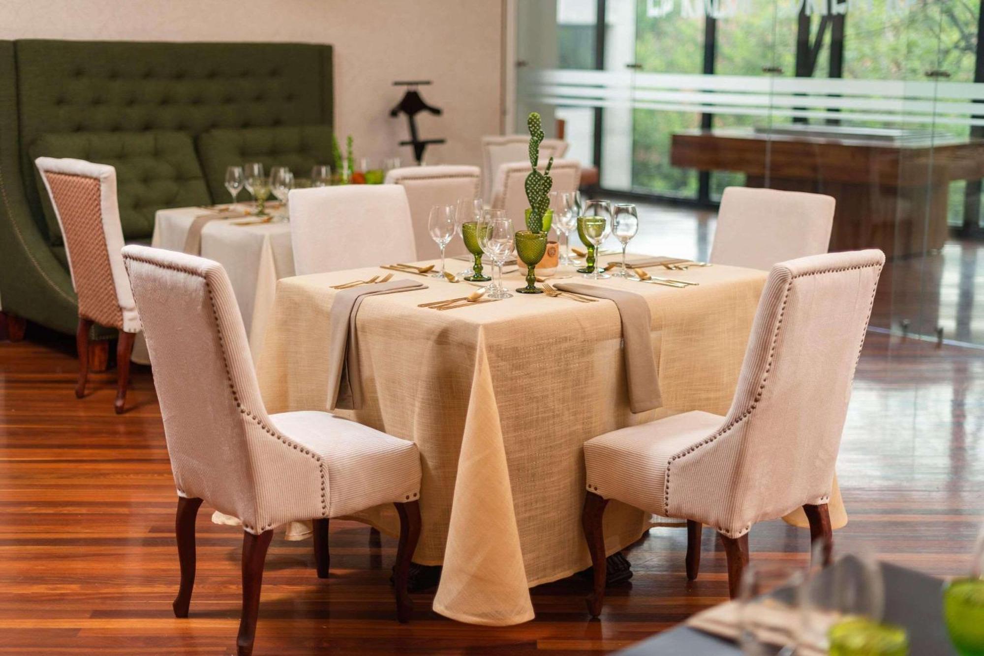 Radisson San Jose-Costa Rica Hotel Kültér fotó Restaurant